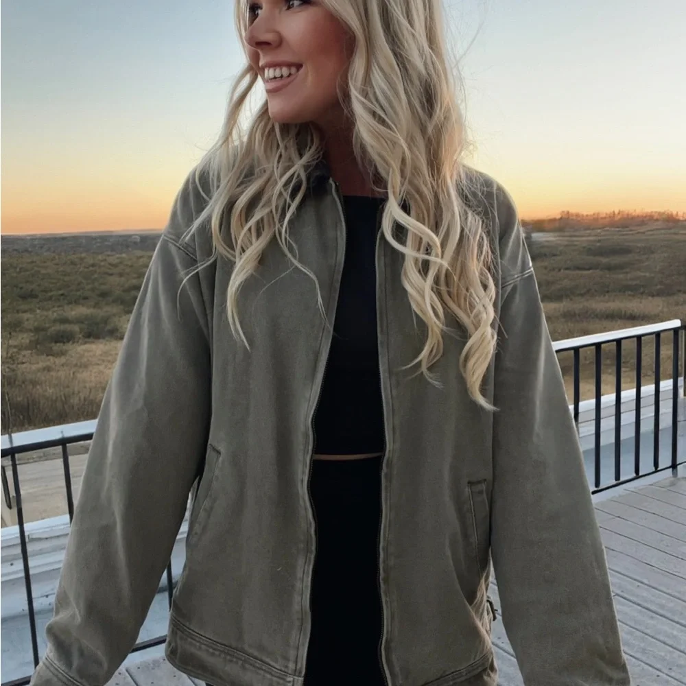 Women's Olive Green Jacket barn new - Picture 3 of 4